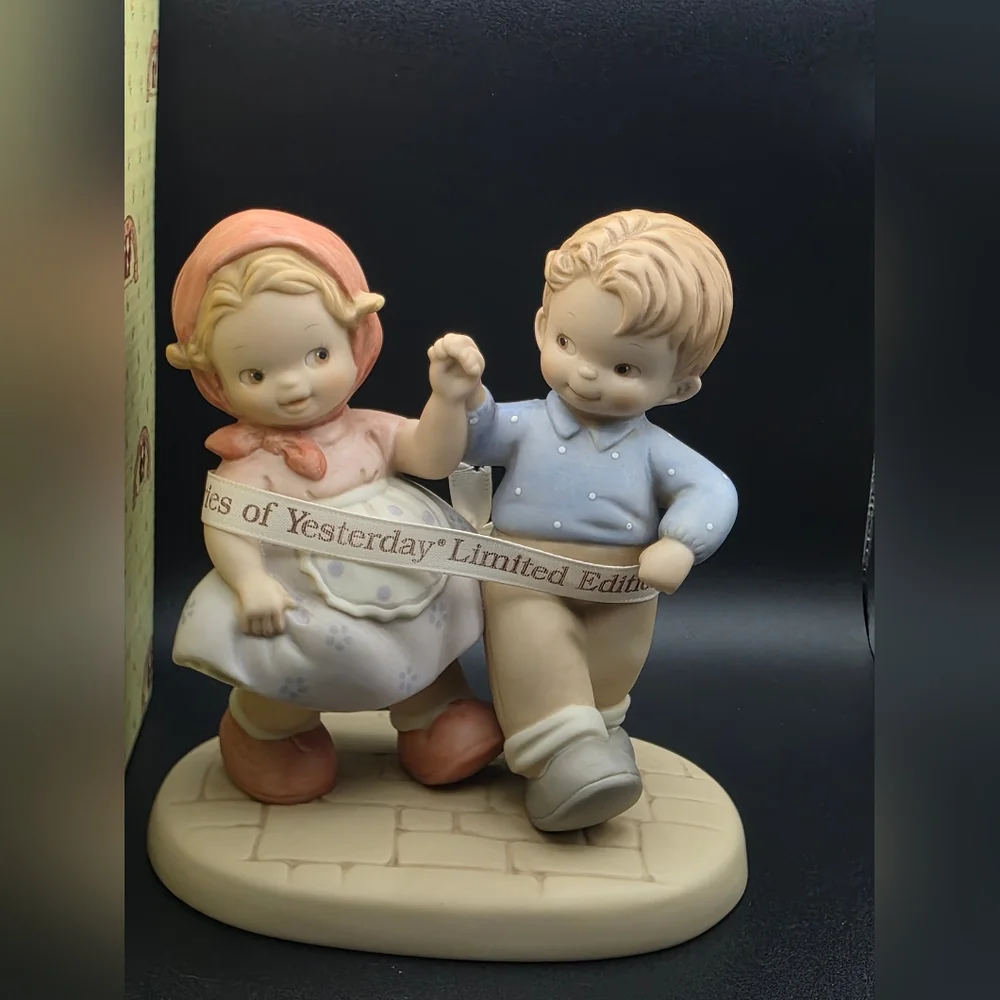 Charming Collectible Figurine - Memories Of Yesterday Limited Edition